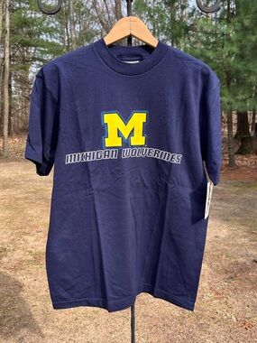 90s Briar Creek Sportswear U of M Michigan Wolverines T-Shirt Size M NWT